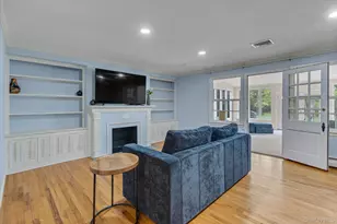 4 Dolphins Rise, Lloyd Harbor, NY 11743 - Photo 9