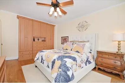 21 Barstow Road #6-L, Great Neck, NY 11021 - Photo 17