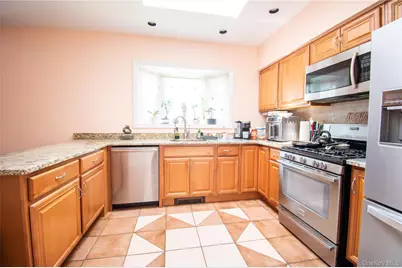 3 Park Avenue, Baldwin, NY 11510 - Photo 9