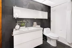 15 Stewart Pl, White Plains, NY 10603 - Photo 19