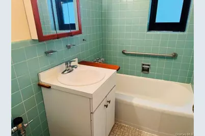 83-20 98th Street #5D, Woodhaven, NY 11421 - Photo 9