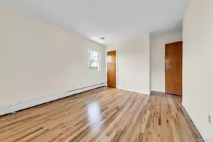 29 Butler St, Glen Cove, NY 11542 - Photo 13