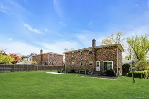 29 Butler St, Glen Cove, NY 11542 - Photo 17