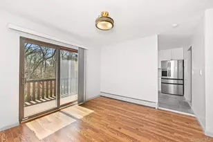 105 Coachlight Square, Montrose, NY 10548 - Photo 7