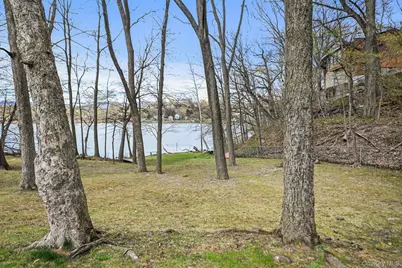 105 Coachlight Square, Montrose, NY 10548 - Photo 29