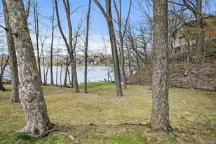105 Coachlight Square, Montrose, NY 10548 - Photo 29