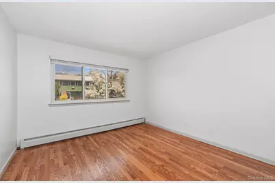 105 Coachlight Square, Montrose, NY 10548 - Photo 19