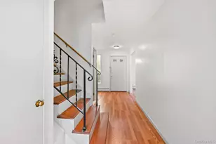 105 Coachlight Square, Montrose, NY 10548 - Photo 3
