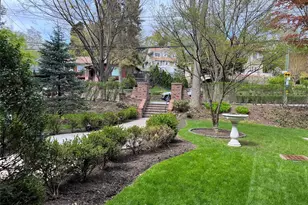 38-30 Douglaston Pkwy, Douglaston, NY 11363 - Photo 7