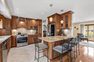 1 Nita St, East Northport, NY 11731 - Photo 9