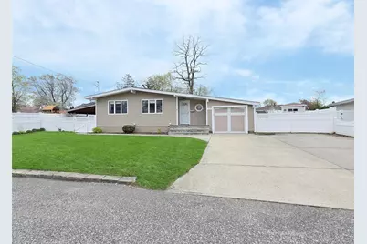 27 Peter Road, Ronkonkoma, NY 11779 - Photo 1