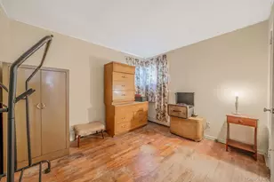 115 Irish Ln, East Islip, NY 11730 - Photo 11
