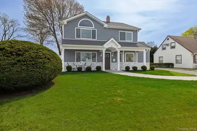 106 Hickory Lane, Levittown, NY 11756 - Photo 3