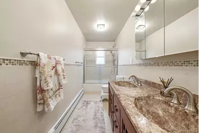 185 Bennett Avenue, Yonkers, NY 10701 - Photo 11
