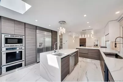 278 Waverly Avenue, East Rockaway, NY 11518 - Photo 23