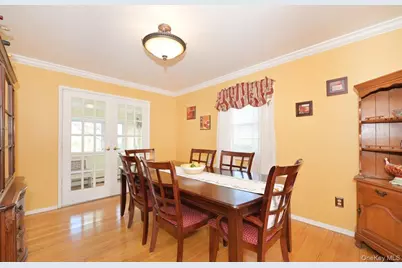 295 New Hyde Park Road, Garden City, NY 11530 - Photo 9