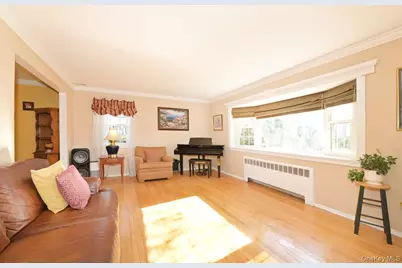 295 New Hyde Park Road, Garden City, NY 11530 - Photo 5