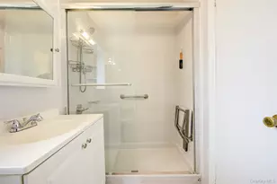 58-55 212th St, Bayside, NY 11364 - Photo 21