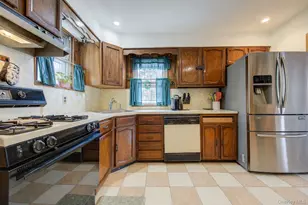 58-55 212th St, Bayside, NY 11364 - Photo 9
