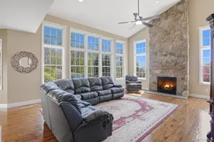 86 Sandy Pines Blvd, Hopewell Junction, NY 12533 - Photo 7