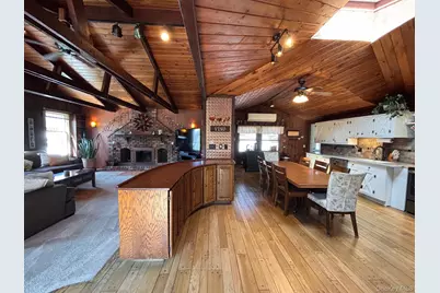 212 Matthews Road, Oakdale, NY 11769 - Photo 17