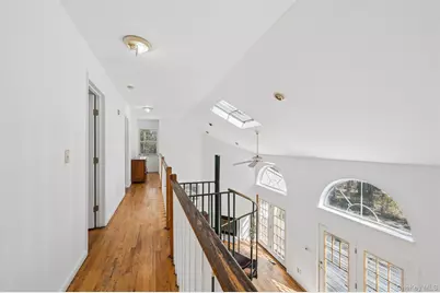 221 E Montauk Highway, Hampton Bays, NY 11946 - Photo 17