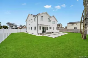 185 9th St, Hicksville, NY 11801 - Photo 31