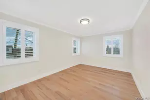185 9th St, Hicksville, NY 11801 - Photo 19