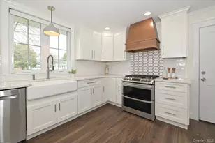 88 Webster St, Westbury, NY 11590 - Photo 11