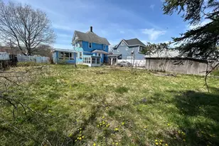 31 East Ave, Freeport, NY 11520 - Photo 9