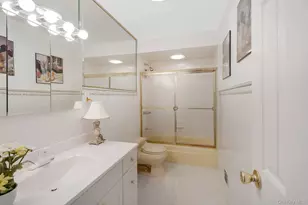 161-15 88th St, Howard Beach, NY 11414 - Photo 15