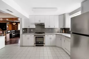 161-15 88th St, Howard Beach, NY 11414 - Photo 9