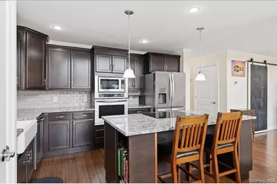 20 Joshuas Path, East Fishkill, NY 12473 - Photo 13