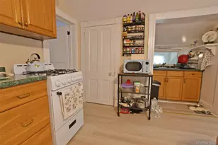 144 Division Ave, West Sayville, NY 11796 - Photo 33