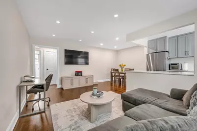 6939 213th Street #218, Oakland Gardens, NY 11364 - Photo 5
