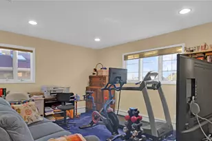 2026 Bliss Pl, Merrick, NY 11566 - Photo 31