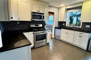 16 Beechwood Terrace, Poughkeepsie, NY 12601 - Photo 7