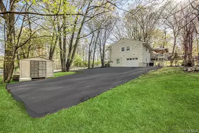 129 E Willow Tree Road, Spring Valley, NY 10977 - Photo 3
