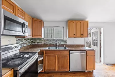 2502 Race Avenue, Medford, NY 11763 - Photo 13