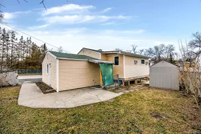 2502 Race Avenue, Medford, NY 11763 - Photo 33