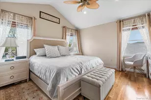 174-28 Pidgeon Meadow Rd, Fresh Meadows, NY 11365 - Photo 19
