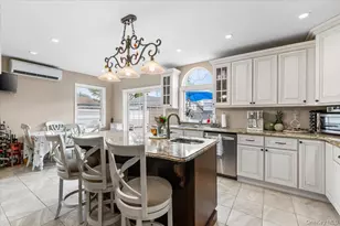 174-28 Pidgeon Meadow Rd, Fresh Meadows, NY 11365 - Photo 9