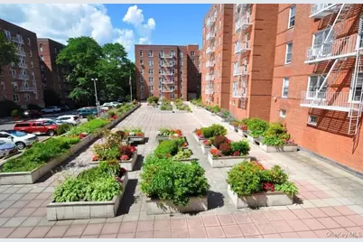 29 Abeel Street #6g, Yonkers, NY 10705 - Photo 1