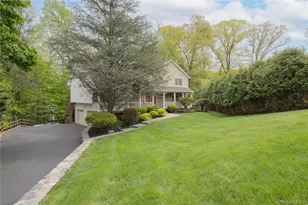 1 Alexa Ct, Pearl River, NY 10965 - Photo 3
