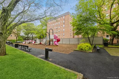 95 Georgia Avenue, Bronxville, NY 10708 - Photo 29
