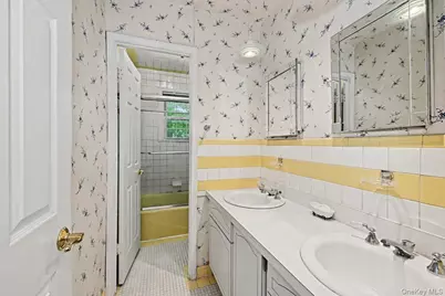 95 Georgia Avenue, Bronxville, NY 10708 - Photo 29