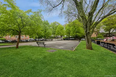 95 Georgia Avenue, Bronxville, NY 10708 - Photo 31
