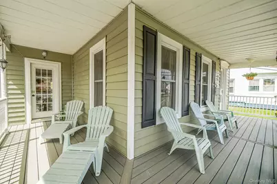 74 Maple Avenue, Patchogue, NY 11772 - Photo 5