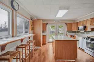 74 Maple Ave, Patchogue, NY 11772 - Photo 15
