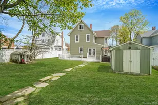 74 Maple Ave, Patchogue, NY 11772 - Photo 41